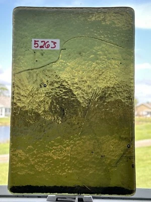 Blenko Dalle de Verre - 5263 medium olive green - Image 1 of 4