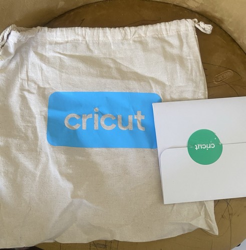Cricut EasyPress 3 Heat Press - Picture 5 of 5