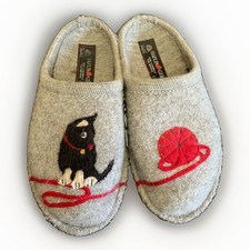 Haflinger Black Cat Kitty Womens Slippers Wool Felt Gray Red Yarn 37
