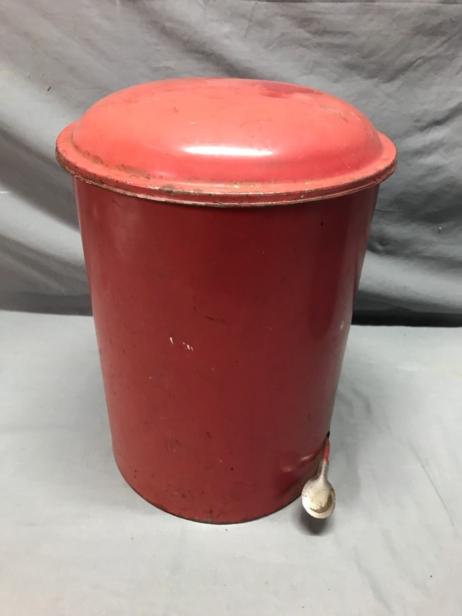VTG Metal Country Red SANETTE Waste Receptacle Trash Can Flip Top