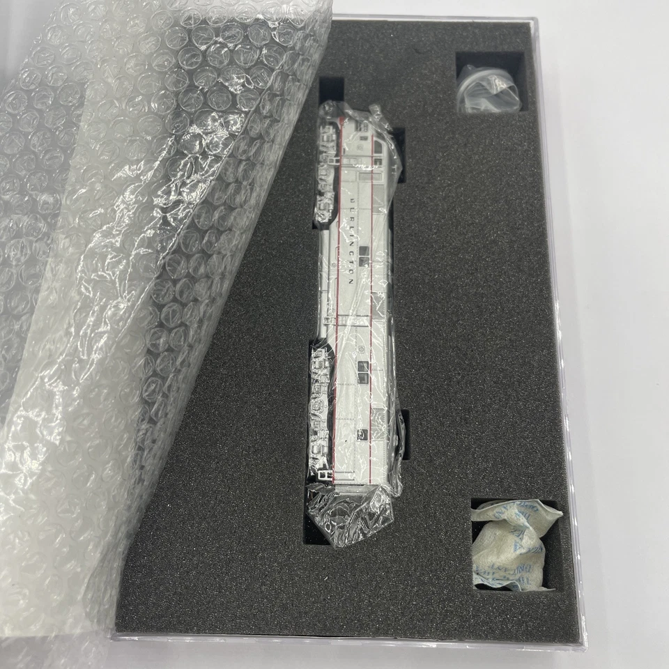 Precision Craft Models #618 EMD E7A CB&Q #9918A - DC/DCC & LokSound Equipped NEW - Image 3 of 4