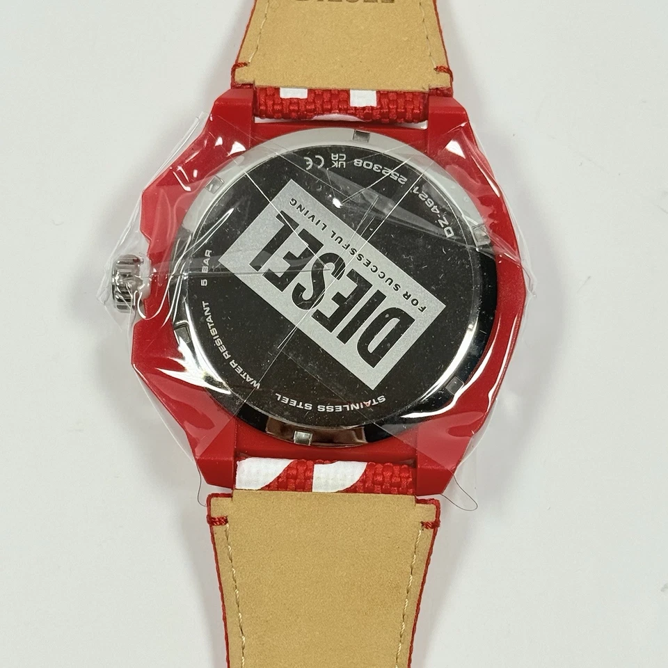 全新柴油 DZ4621 环保太阳能红色 rPET 男士手表 — 第 2/4 张图片