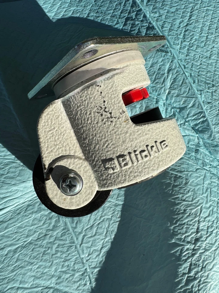 Rueda Blickle 2-13/16" Diámetro Nivelación Vástago Roscado Rueda Rueda con Placa Cuadrada Foto 2 de 4