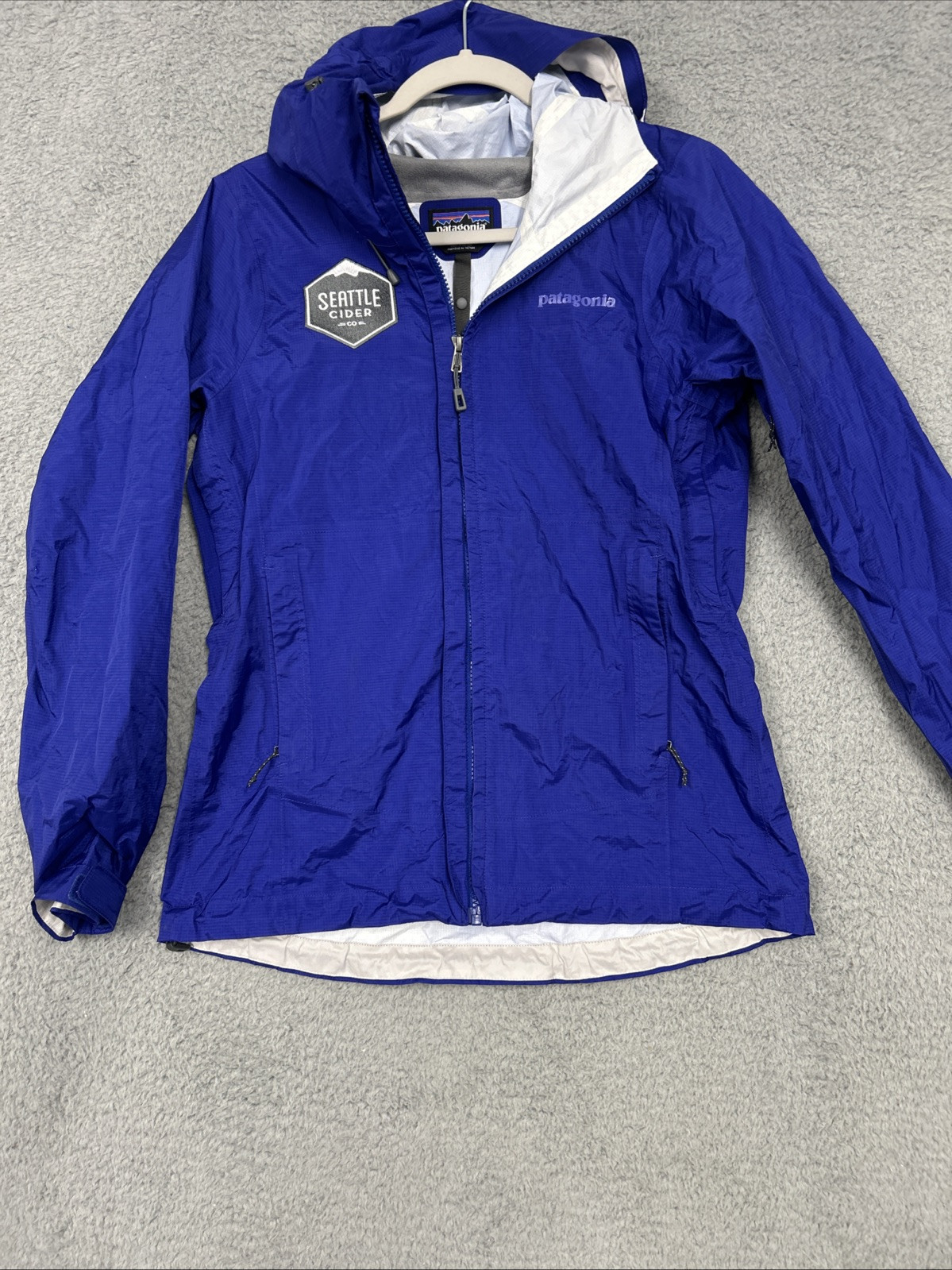 Patagonia Jacket Women's Size Small Nylon Rain Coat Purple Sea...