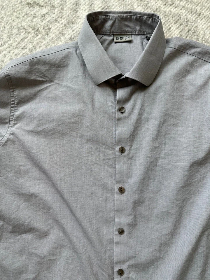 Camisa gris ajustada Kenneth Cole Reaction manga larga abotonada talla 17 36/37 Foto 3 de 4
