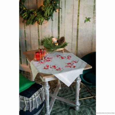 Vervaco bedruckte Tischdecke Kreuzstichset ''Weihnachtsgnom auf Ski'', Bild vorgez