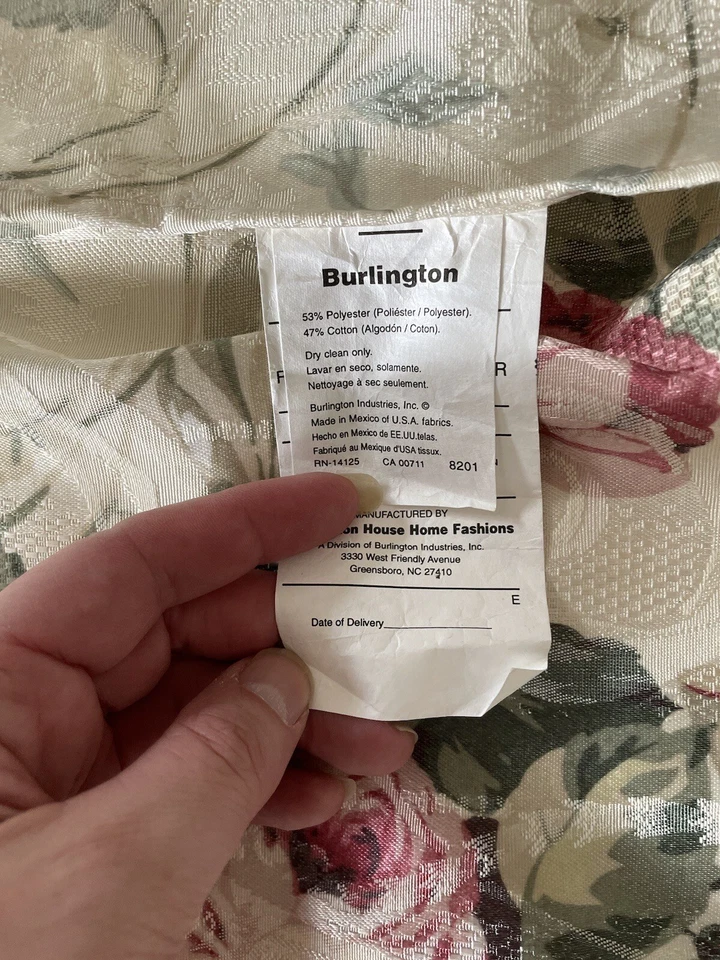 Cenefa de cortina Burlington floral rosa estampado damasco 86 x 17 1/2" 1 panel 2 disponibles Foto 3 de 4