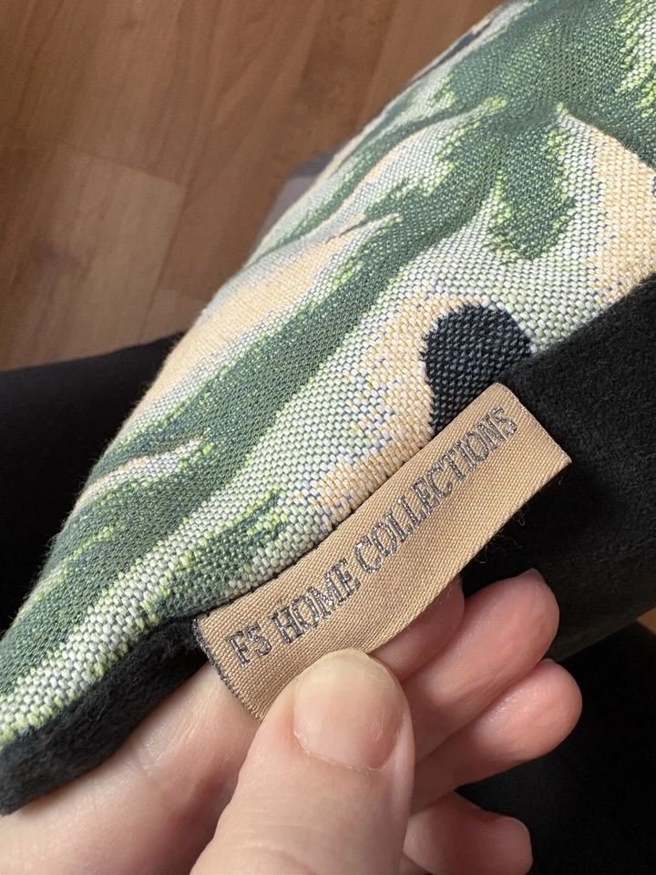 William Morris Vibrant 18x18 Peacock Tapestry Throw Pillow Zip CLEAN European  - Image 3 of 4