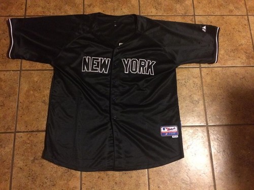 Rare New York Yankees Size 54 #42 