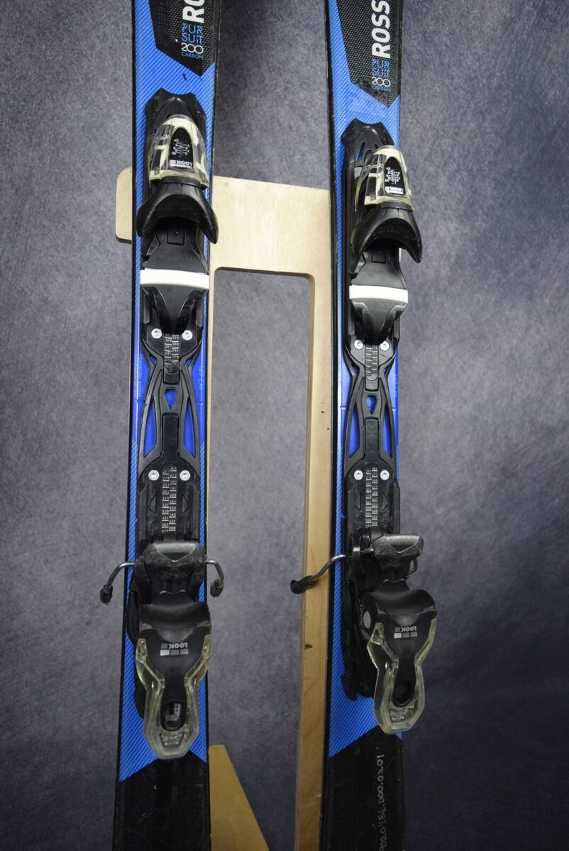 ROSSIGNOL PURSUIT 200 CARBON SKIS SIZE 149 CM WITH LOOK ROSSIGNOL PURSUIT 200 CARBON SKIS SIZE 149 CM WITH LOOK