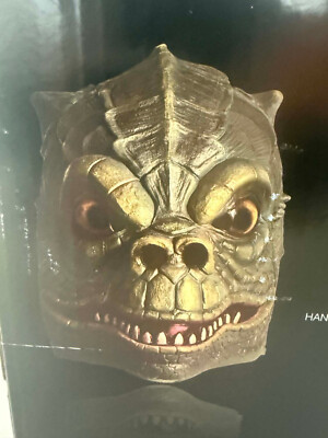 Disney Star Wars BOSSK Deluxe Mask Collectors Limited Edition New In Box