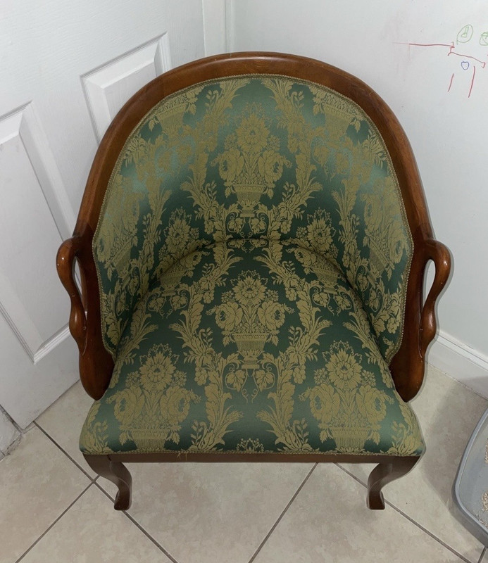Green Gold Brown Floral Upholstered Wood Frame Accent Chair w/ Arms Indoor Used