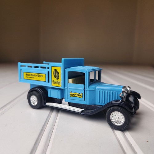 Sunnyside, Delivery Truck loaded with tires, Pull Back Toy, Die Cast - Picture 2 of 13