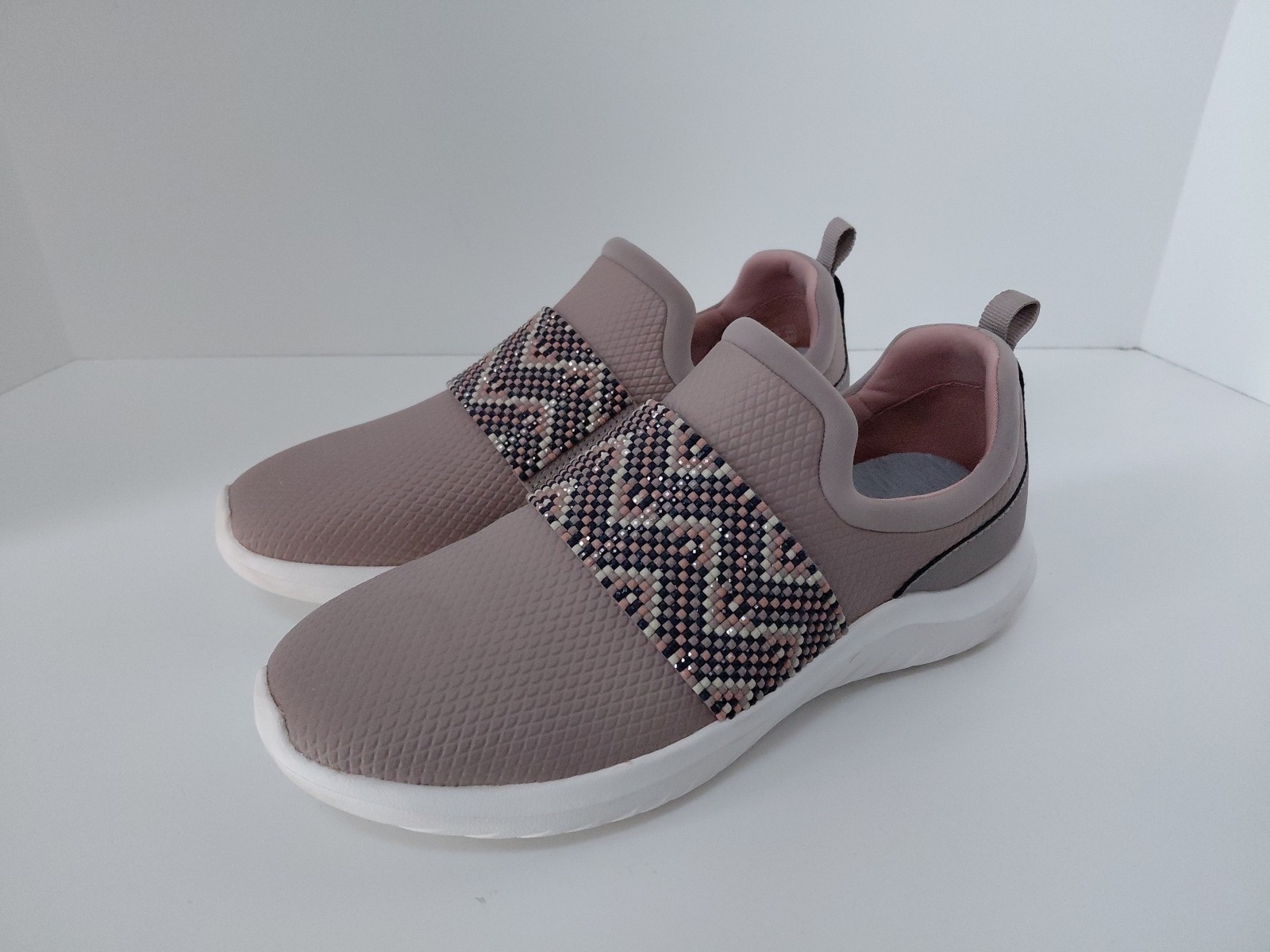 Clarks Cloudsteppers Pull On Sneakers Womens 7.5 … - image 1