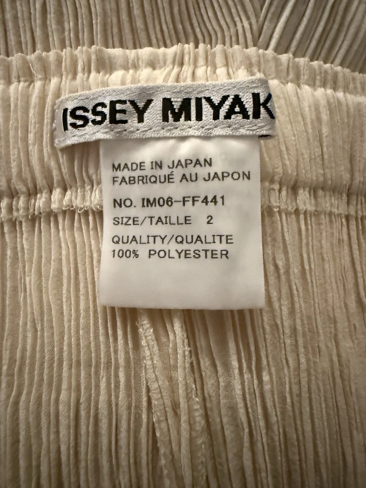 PLIEGUES ISSEY MIYAKE PLEASE Crema Marfil Vintage Talla 2 (Talla Japón) Foto 3 de 4