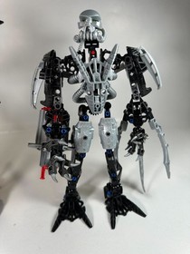 LEGO Bionicle Lot: Makuta Icarax (8953) & Hydraxon (8923) Titan Action Figures