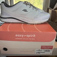 Easy Spirit 8.5 WW Sehugs 2 Womans White with Blue Trim Walking Athletic