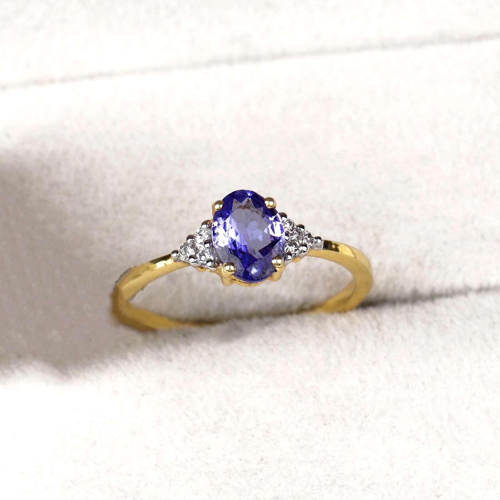 2.25 ct Oval Cut Tanzanite & Diamond Engagement Ring 14k SOLID Yellow Gold