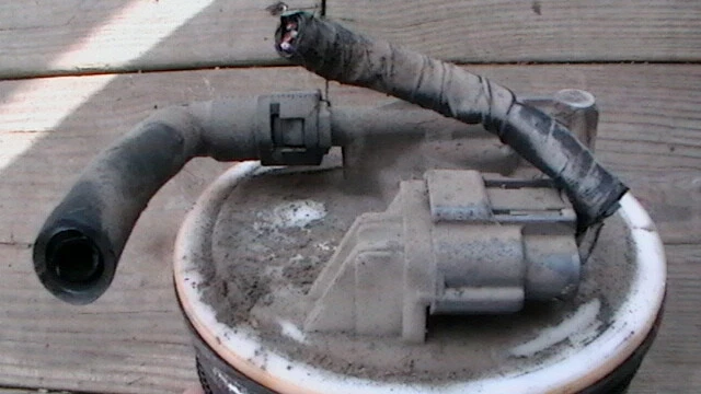 2002 - 2006 nissan altima fuel pump sending unit OEM Foto 4 de 4