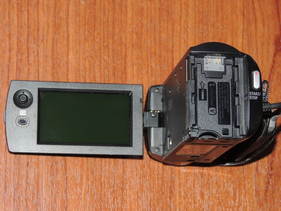 ⚠️ READ FIRST⚠️ Sony Handycam DCR-CX230 Black⚠️ CAMCORDER ONLY⚠️ NOTHING ELSE ⚠️ - Image 2 of 4