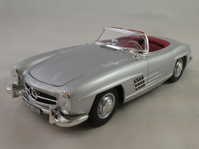NOREV, MERCEDES-BENZ 300 SL Roadster 1957 Bordeaux, échelle 1/18