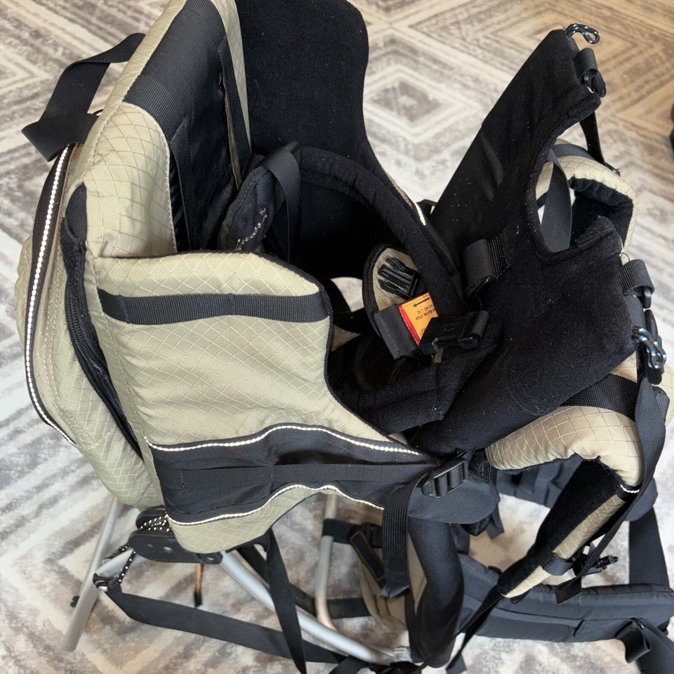 Eddie Bauer Baby Carrier Aluminum Frame Backpack Beige/Black Hiking