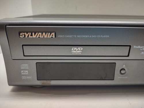 Sylvania DVC840F DVD Player VHS Player Tested Works. No Remote - Picture 3 of 6