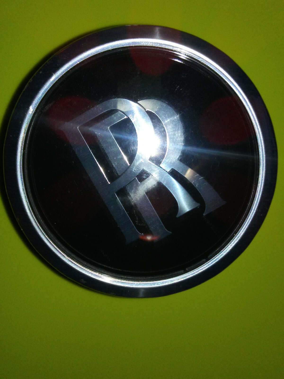 Rolls Royce Ghost Wraith Dawn Complete Wheel Center Cap OEM 