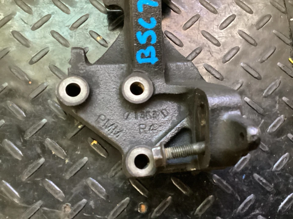 OEM 2001-2005 Honda Civic Acura EL 1.7L Power Steering Pump Bracket - Image 2 of 3