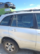 Porte arrière et accessoires Toyota RAV4 II