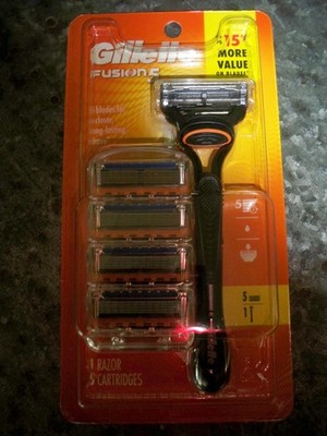 Gillette Fusion 5 Shaving Bundle 1 Razor Handle 5 Cartridges Sealed/Retail NEW