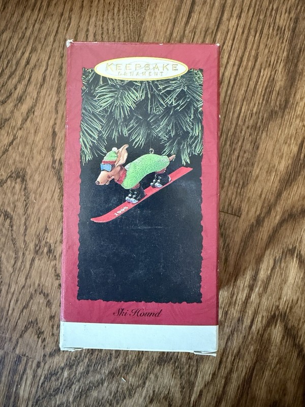 Hallmark Keepsake Ornament  “Ski Hound “ Hanging Christmas Tree Ornament 1995 