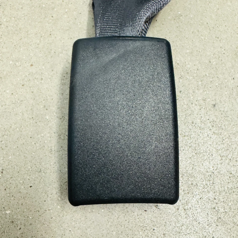 ✅ 2012-2015 Fiat 500 Front Right Left Side Seat Belt Buckle SET Black OEM - Image 2 of 4