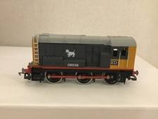 HORNBY R.803 CLASS 08 DIESEL SHUNTER " SCOTTY DOG" LOCOMOTIVE -  ED 08938
