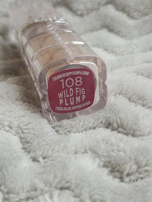 L'Oreal Paris Colour Riche Shine Lipstick~ #108 Wild Fig Plump