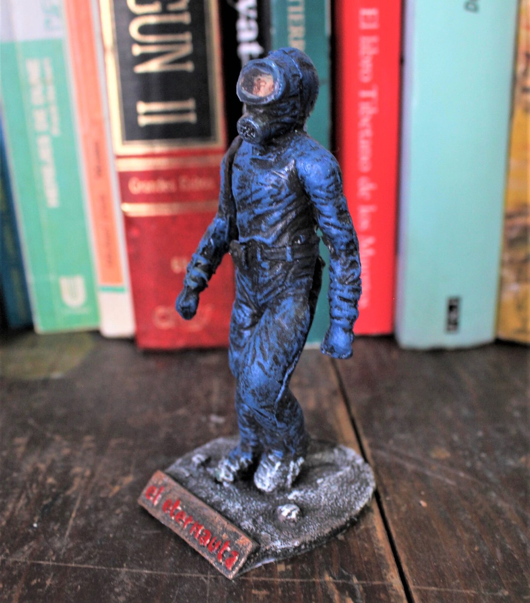 Eternauta Hand-painted miniature sculpture 4