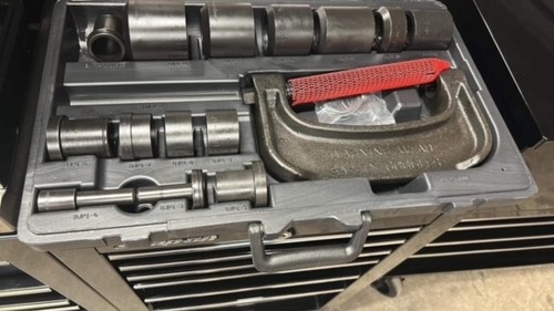 New Snap-on™ BJP1 22-piece Master Ball Joint Universal Joint Press Set in Case - Picture 2 of 9