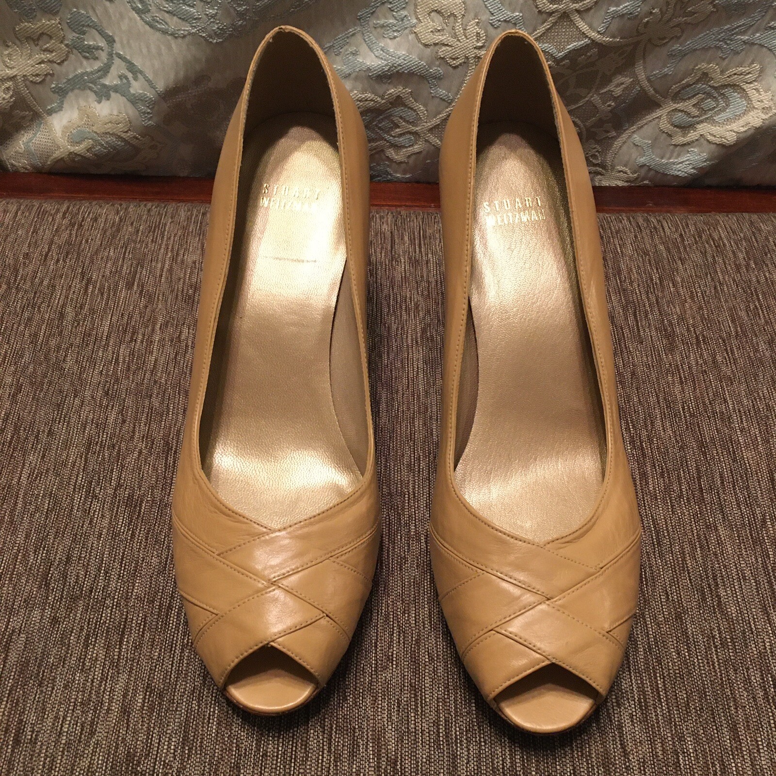 STUART WEITZMAN Heels / Pumps PEEP TOE Beige/Tan PLATFORM - Sz 10 M  NWOB