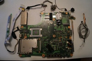 MOTHERBOARD 1310A2170205 INTEL T2390 2GB FÜR 15,4" TOSHIBA L300 LAPTOP + EXTRAS