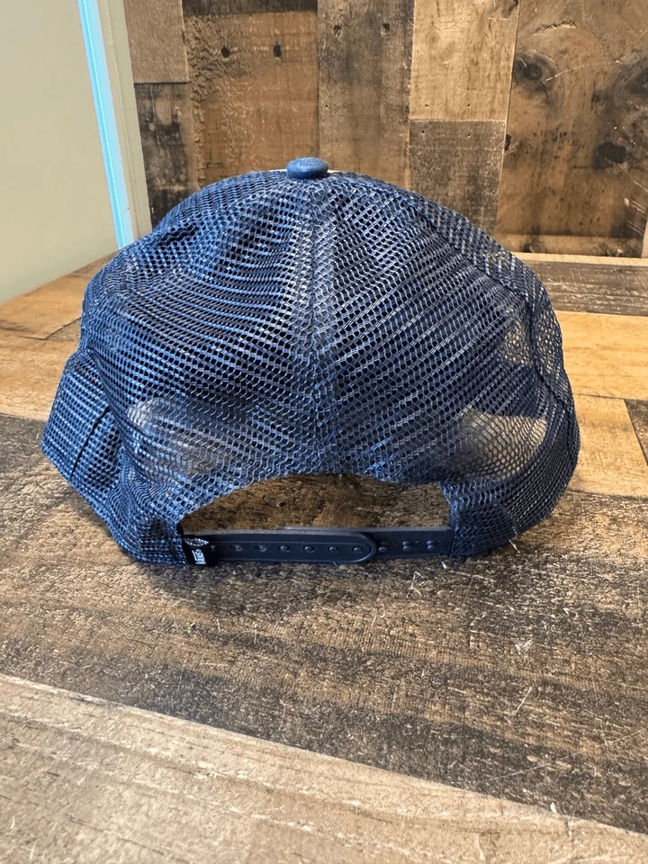 Sombrero Vans Off the Wall azul marino floral clásico parche sombrero camionero Foto 4 de 4