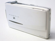 Fujifilm FINEPIX Z950EXR White Digital Camera English Language From Japan