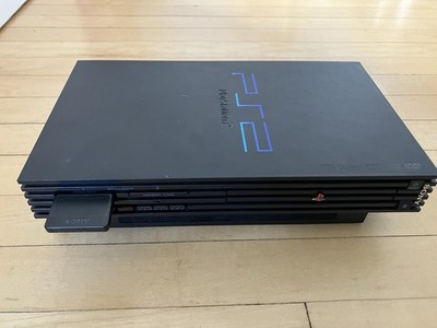 Sony PlayStation 2 SCPH-39001 With Memory Card And Cables