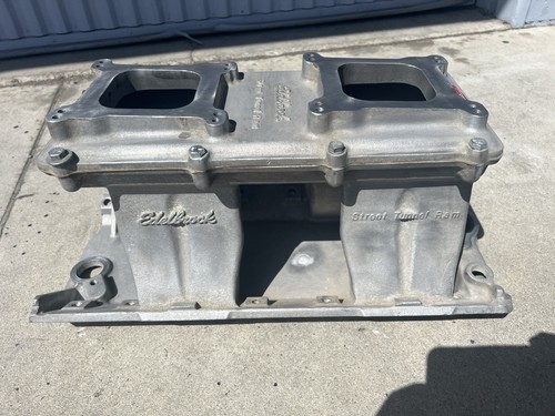 Edelbock BBC #7075 Street Tunnel Ram Intake Oval Port