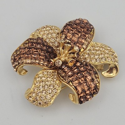 Signed Swarovski Crystal Amber Light Topaz Flower Brooch Swan Logo