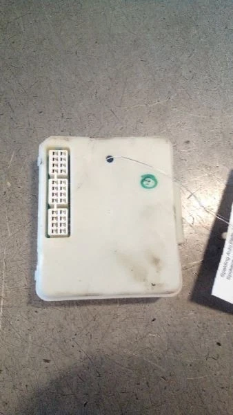 38800-S9V-A110M1 2004 HONDA PILOT DASH CAIXA DE FUSÍVEIS MÚLTIPLA 7379696 - Imagem 2 de 4