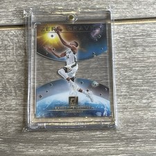 2020-21 Panini Donruss Clearly Giannis Antetokounmpo #8 Zero Gravity (Acetate)