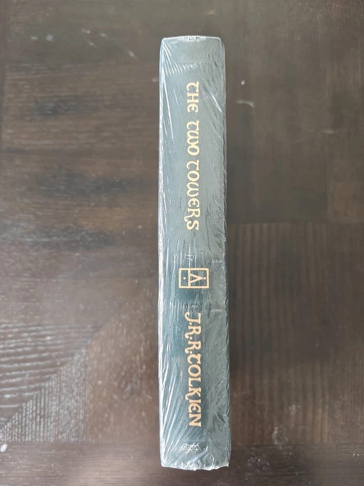 Brand New J.R.R. Tolkien THE TWO TOWERS Easton Press. 22k Gold detailed pages - Image 3 of 4