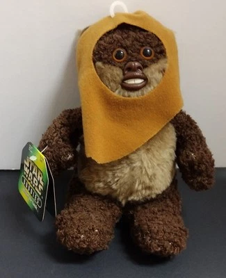 "Wicket the Ewok" STAR WARS BUDDIES 1st series, 1997 w/Tags "Have you them all? - Image 1 of 3