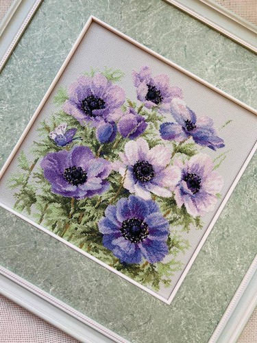 Riolis Counted Cross Stitch Kit Purple Anemones R2176 - Picture 8 of 9