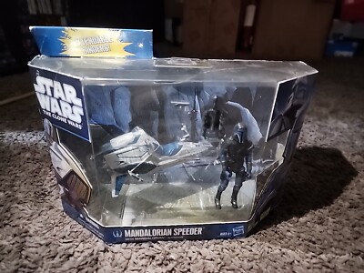 Star Wars Clone Wars 3.75'' Figure & Vehicle Mandalorian Speeder & Warrior